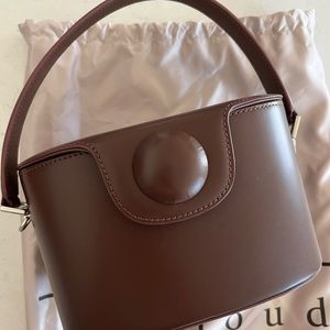 Brand: A.Cloud; Color：chocolate brownie; Size: 8.5* 5.5 *4.5inch